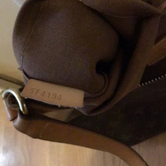 Louis Vuitton Odeon pm crossbody handbag - Picture 12 of 16